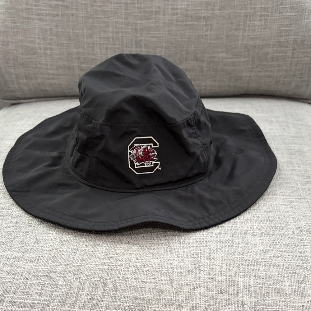 LOGO by Lori Goldstein Black Hat with Garnet Logo Accent